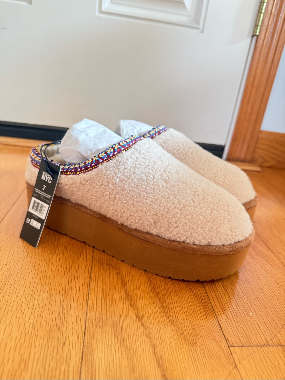 Madden NYC Women’s Platform Faux Fur Lined Slip On Miles (size 7)